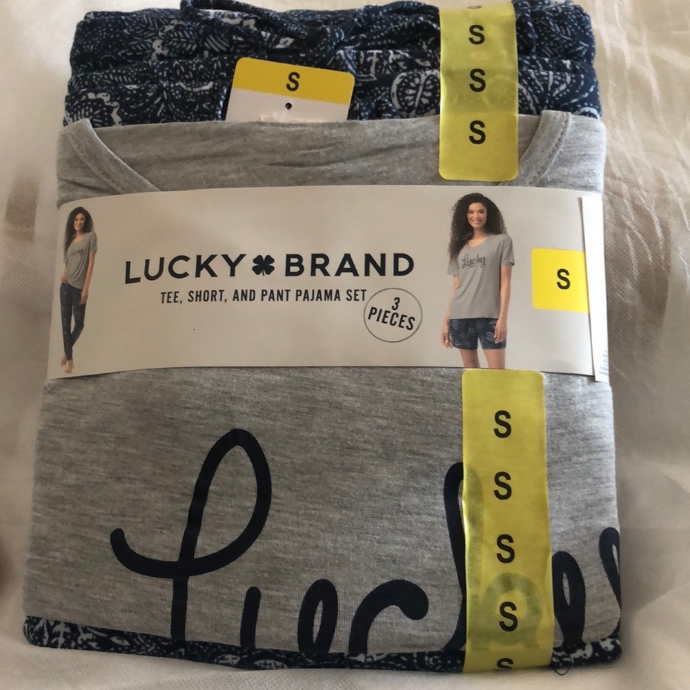 LUCKY BRAND 3 PIECES PAJAMA SET - Picture 10 of 10